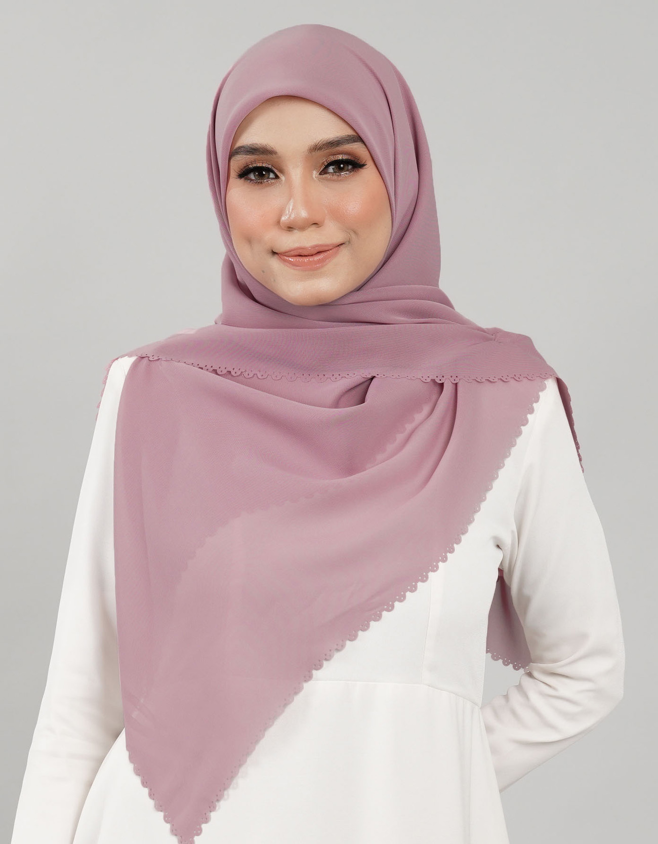 Feena Bawal Plain - 02 Plum