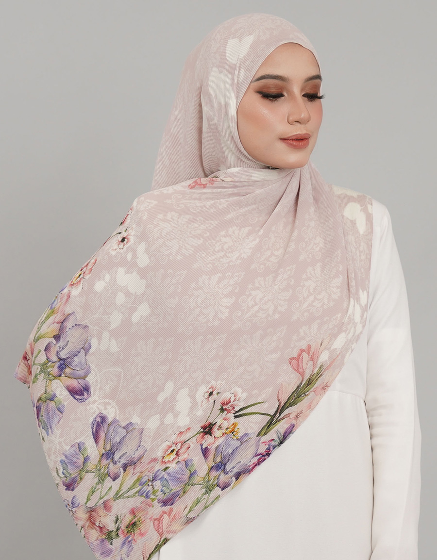 Saloma Pleated Shawl - 02 Benjiro