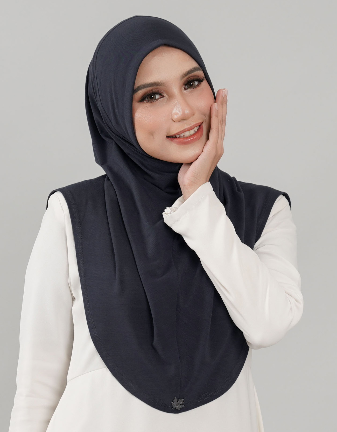 Express Hijab Damia Plain - 04 Night Blue