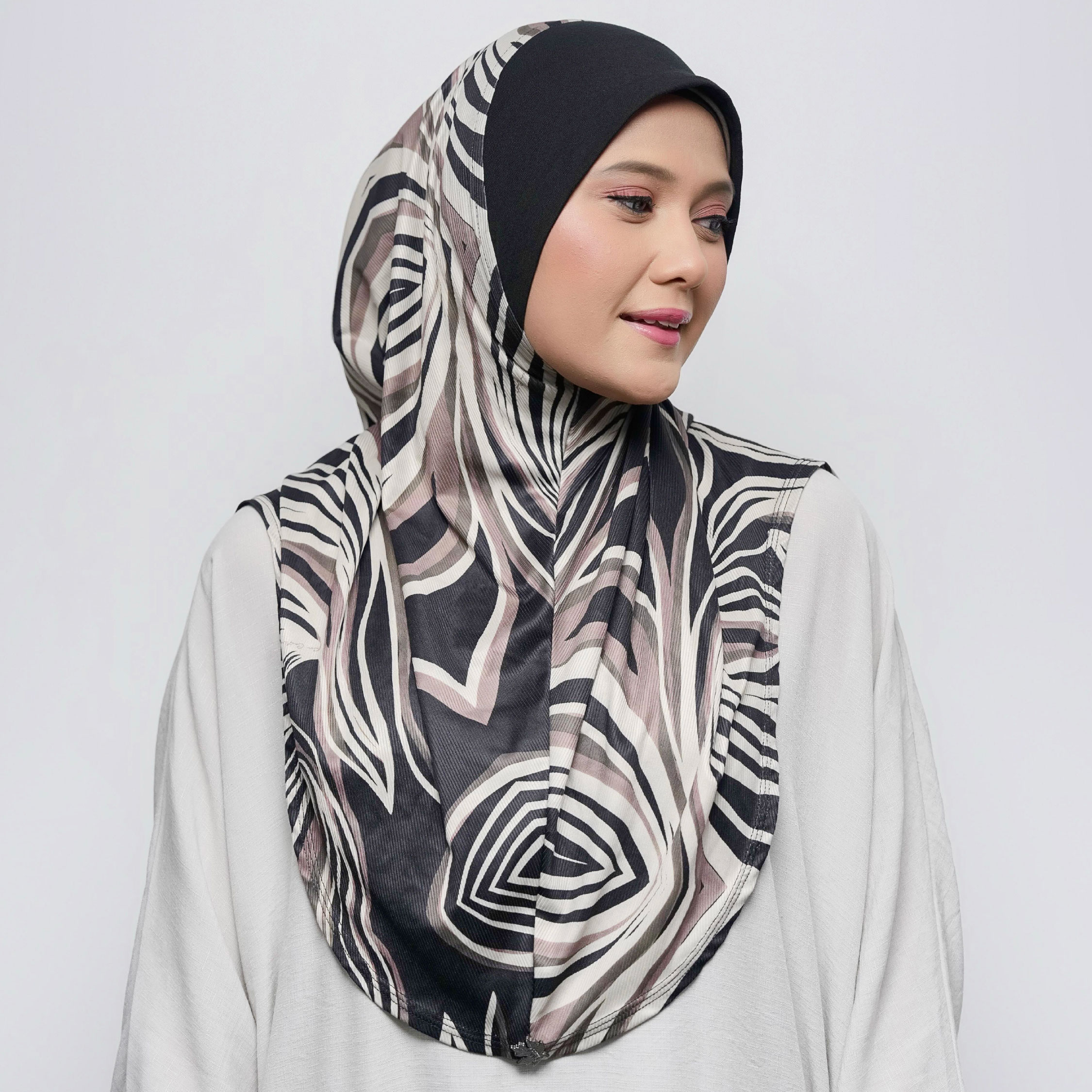 Express Hijab Arfa Signature - 09 Uqasha