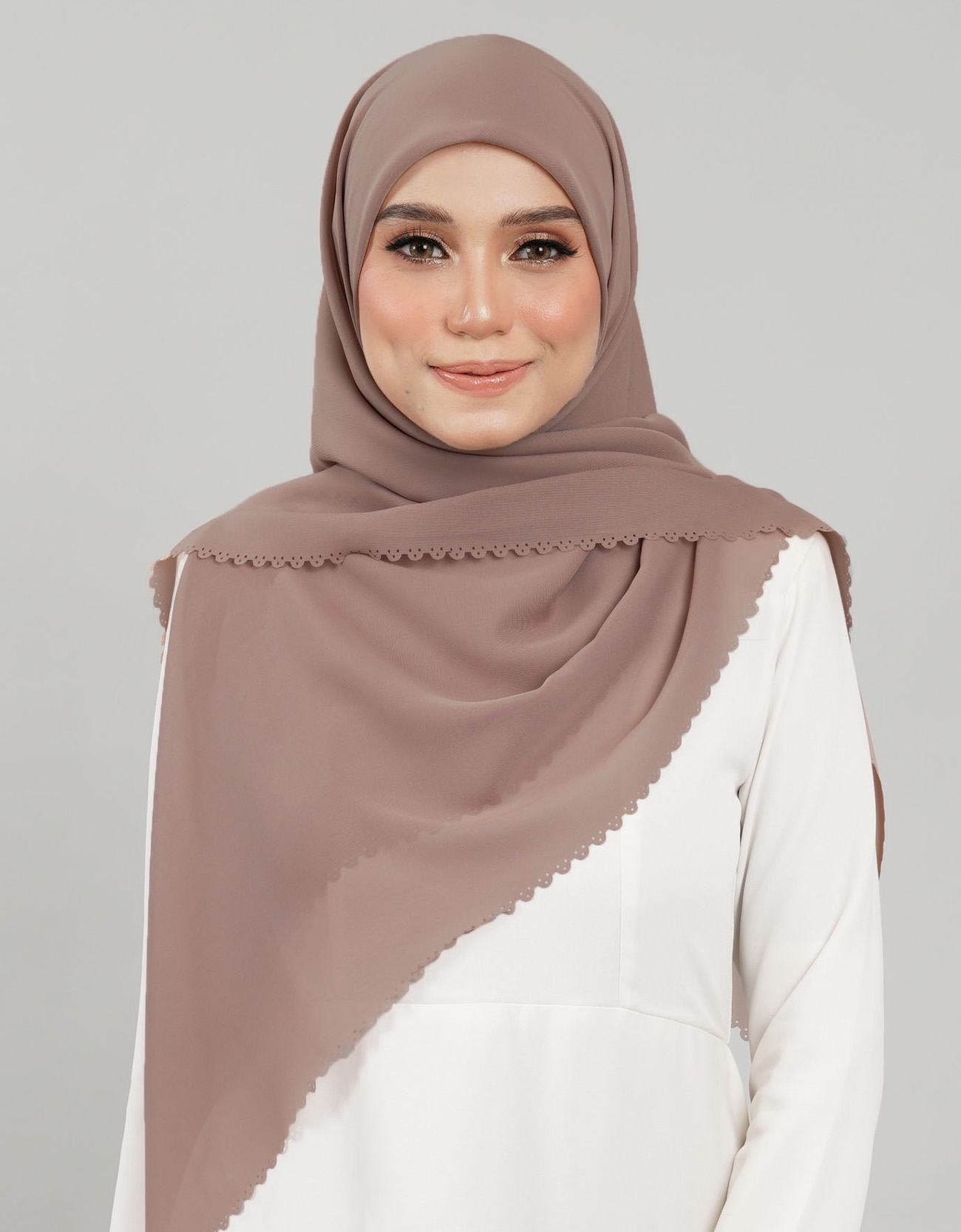 Feena Bawal Plain - 12 Milo