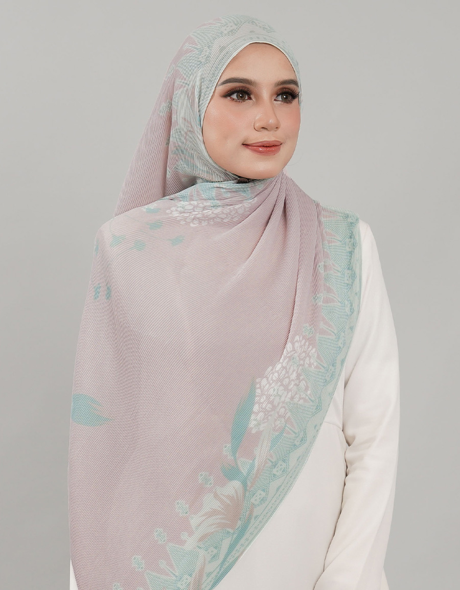 Saloma Pleated Shawl - 12 Maeko