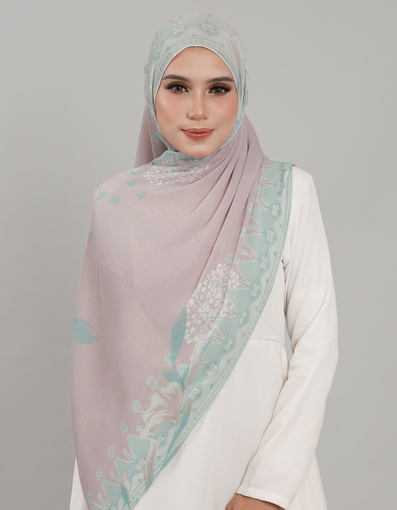 Saloma Pleated Shawl - 12 Maeko