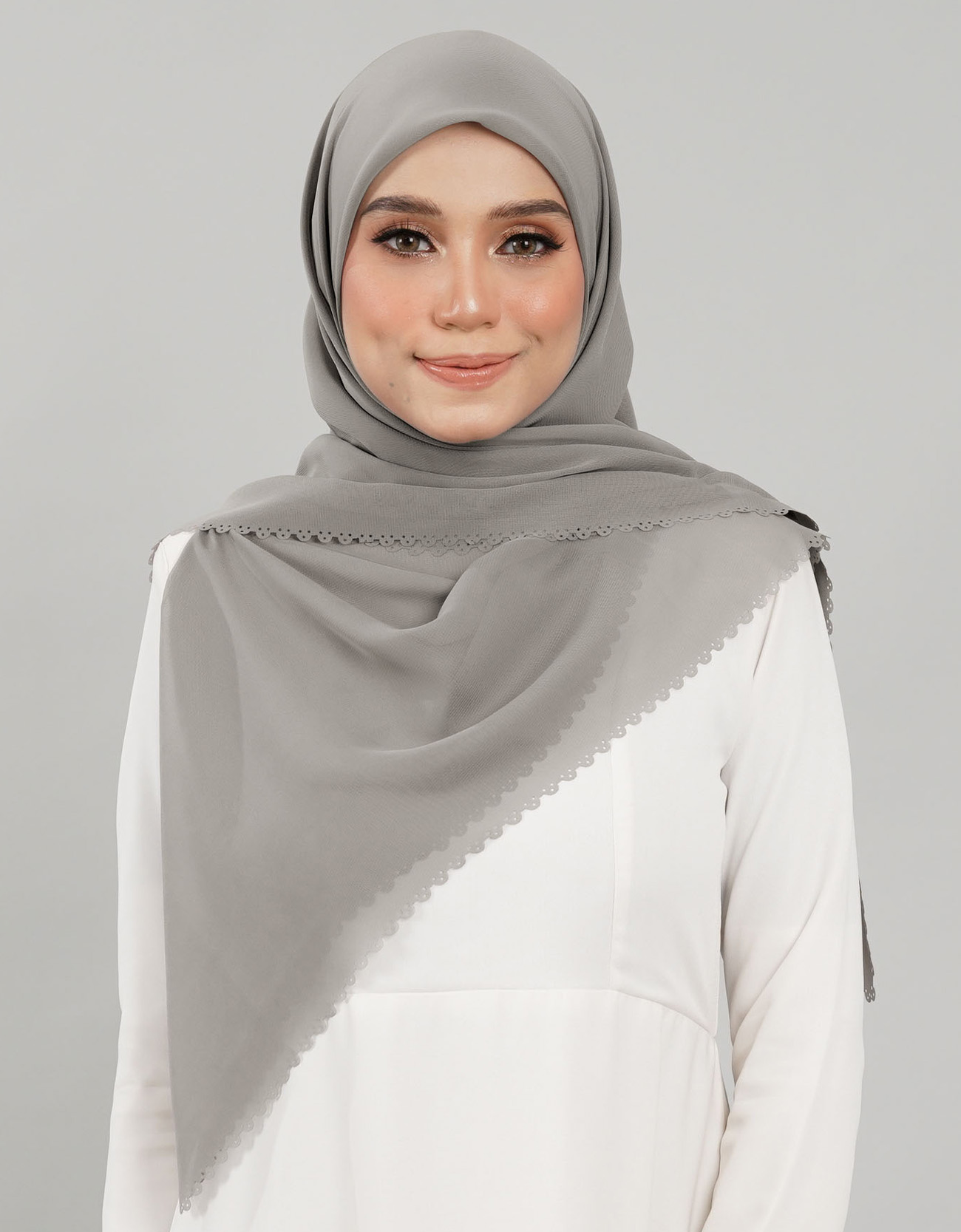 Feena Bawal Plain - 15 Silver