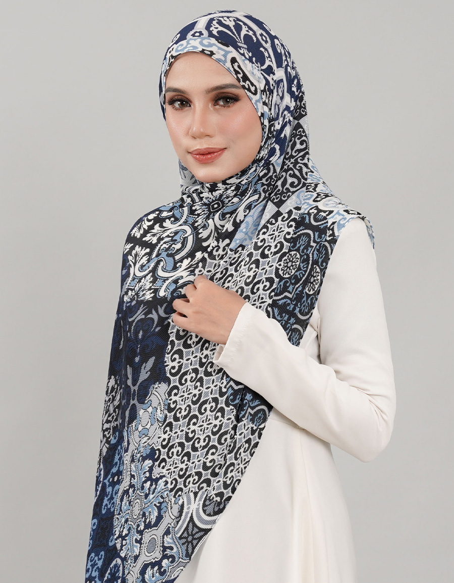 Saloma Pleated Shawl - 15 Seki