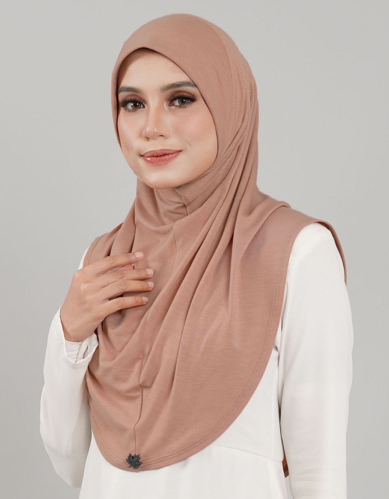 Express Hijab Damia Plain - 17 Antique Brass