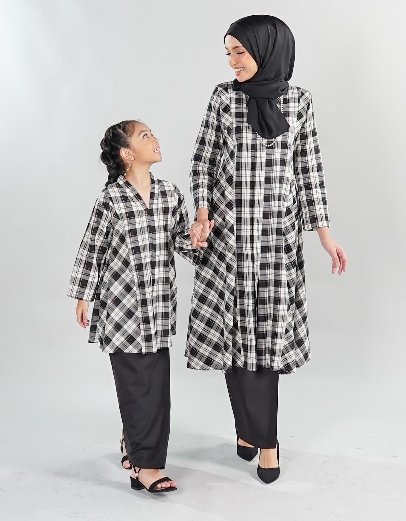 Lela Kebarung - 03 Black