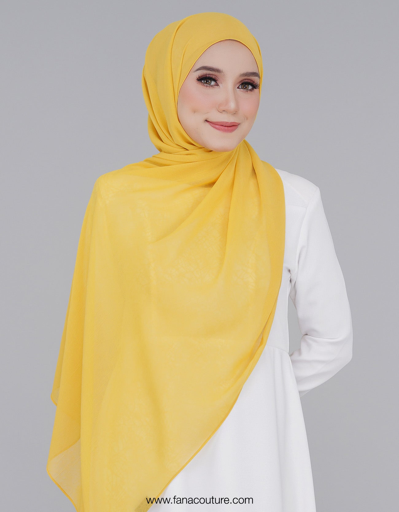 Aster Shawl Plain - 03 Pineapple