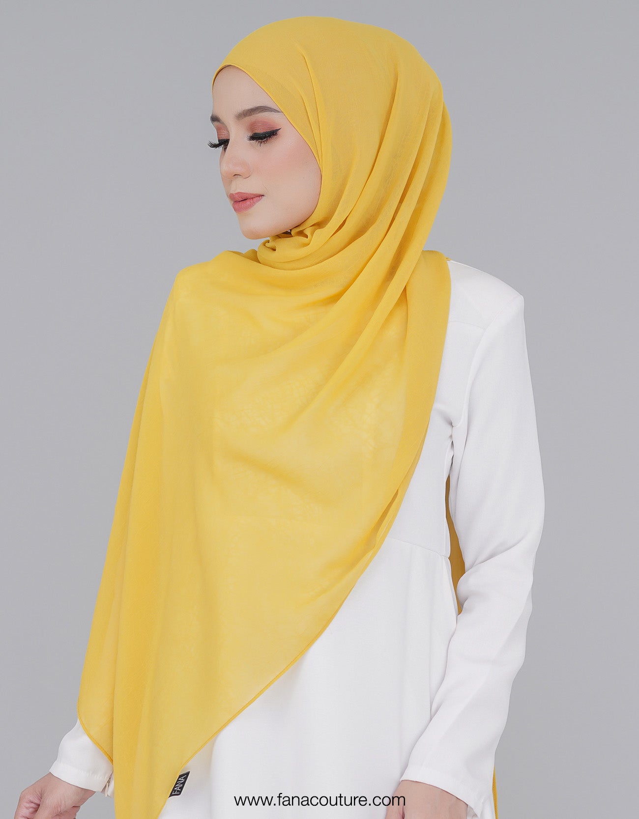 Aster Shawl Plain - 03 Pineapple