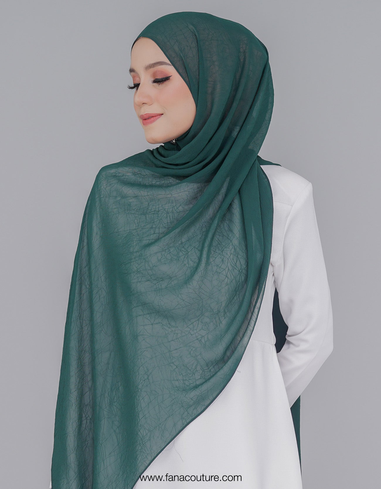 Aster Shawl Plain - 08 Deep Green