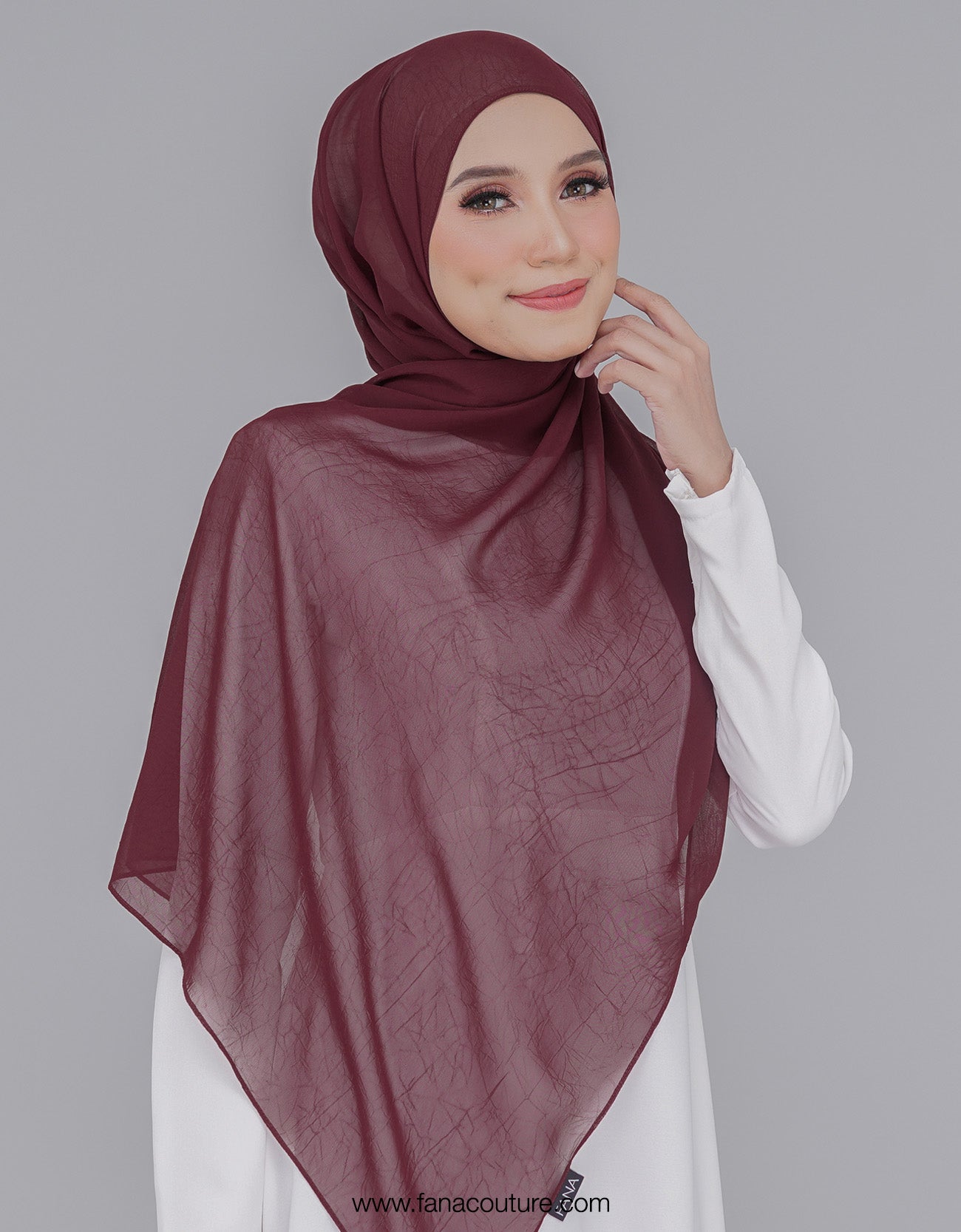 Aster Shawl Plain - 15 Garnet