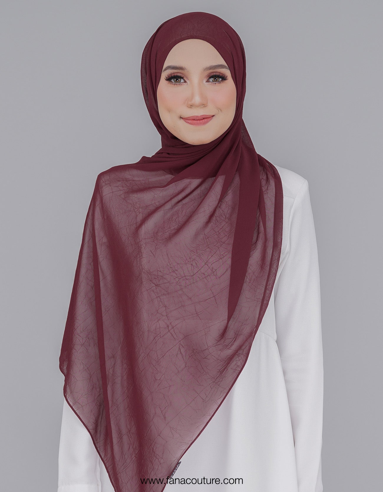 Aster Shawl Plain - 15 Garnet