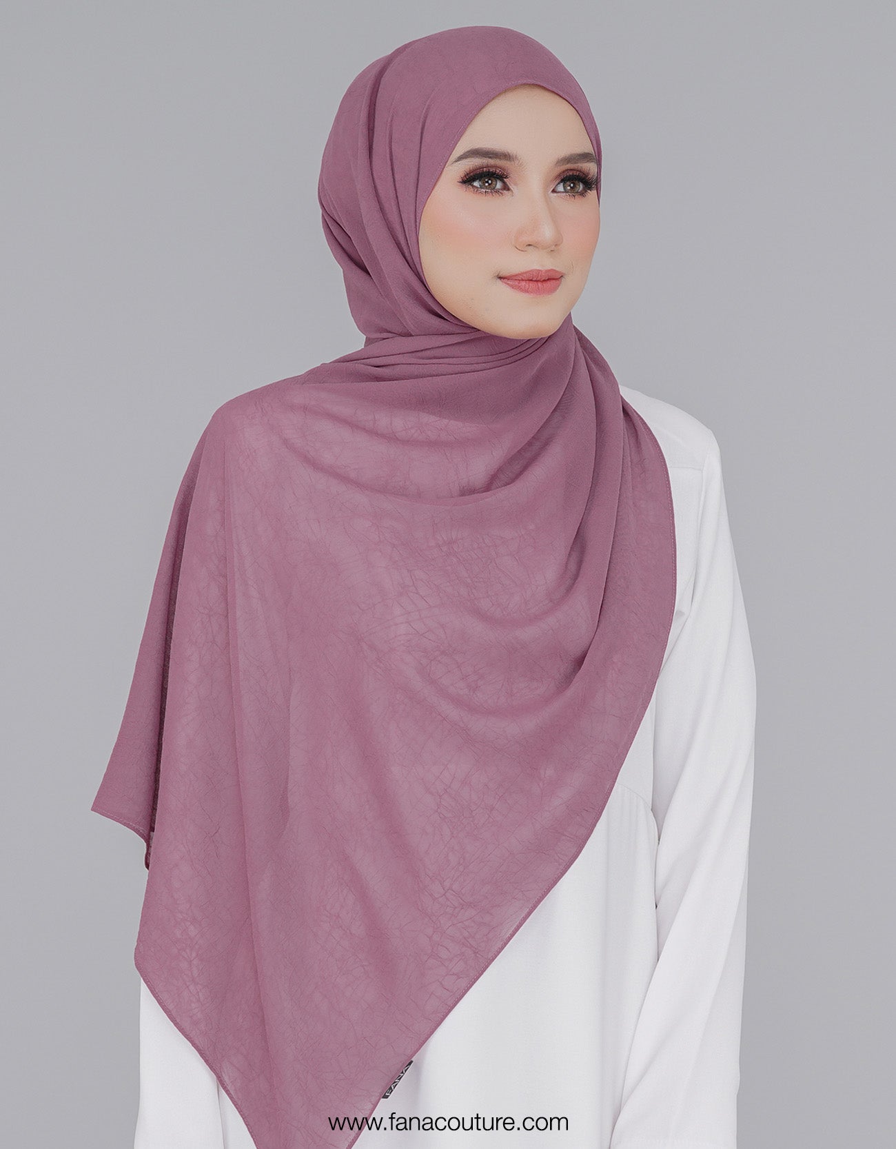 Aster Shawl Plain - 16 Plum