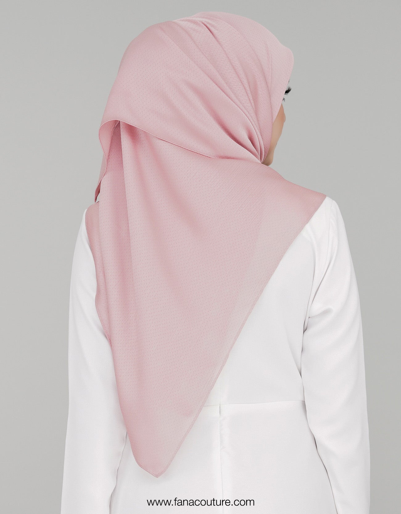 Naura Bawal Plain - 16 Petunia