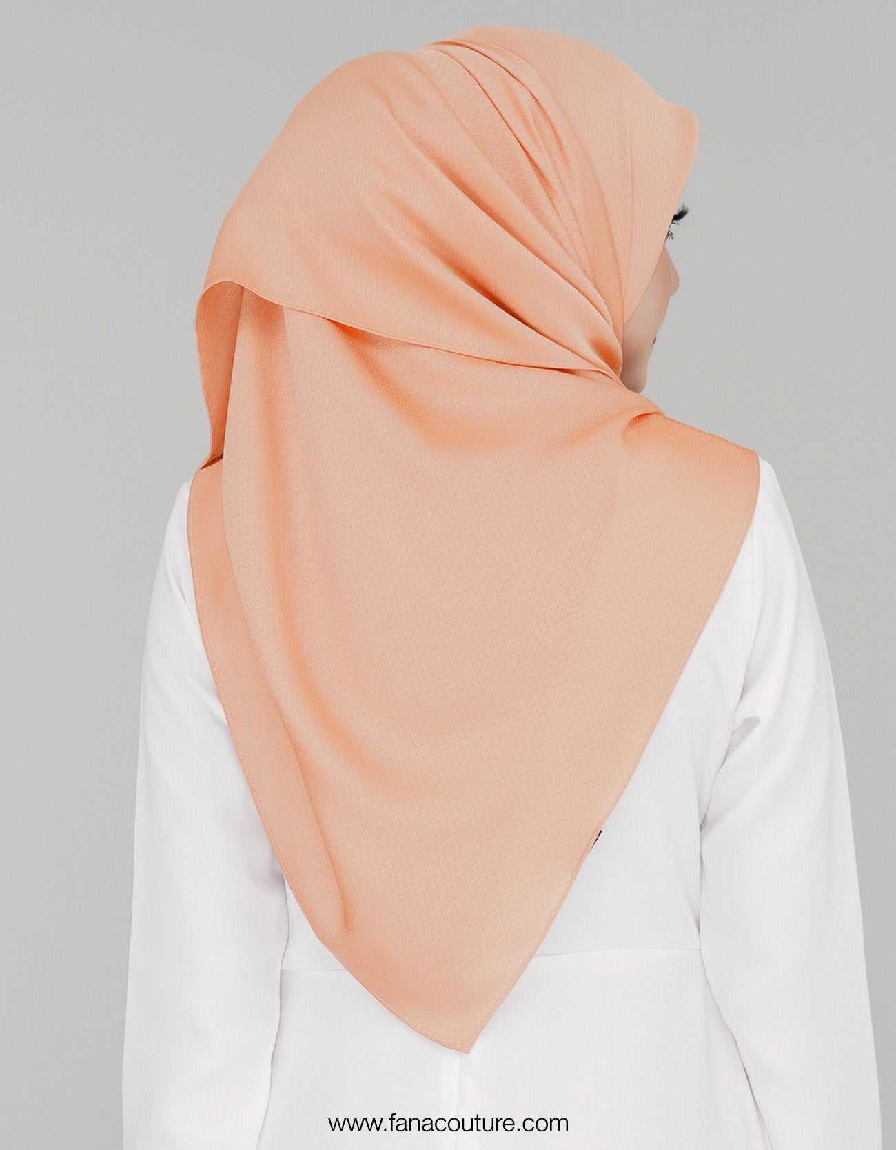 Naura Bawal Plain - 18 Cantaloupe