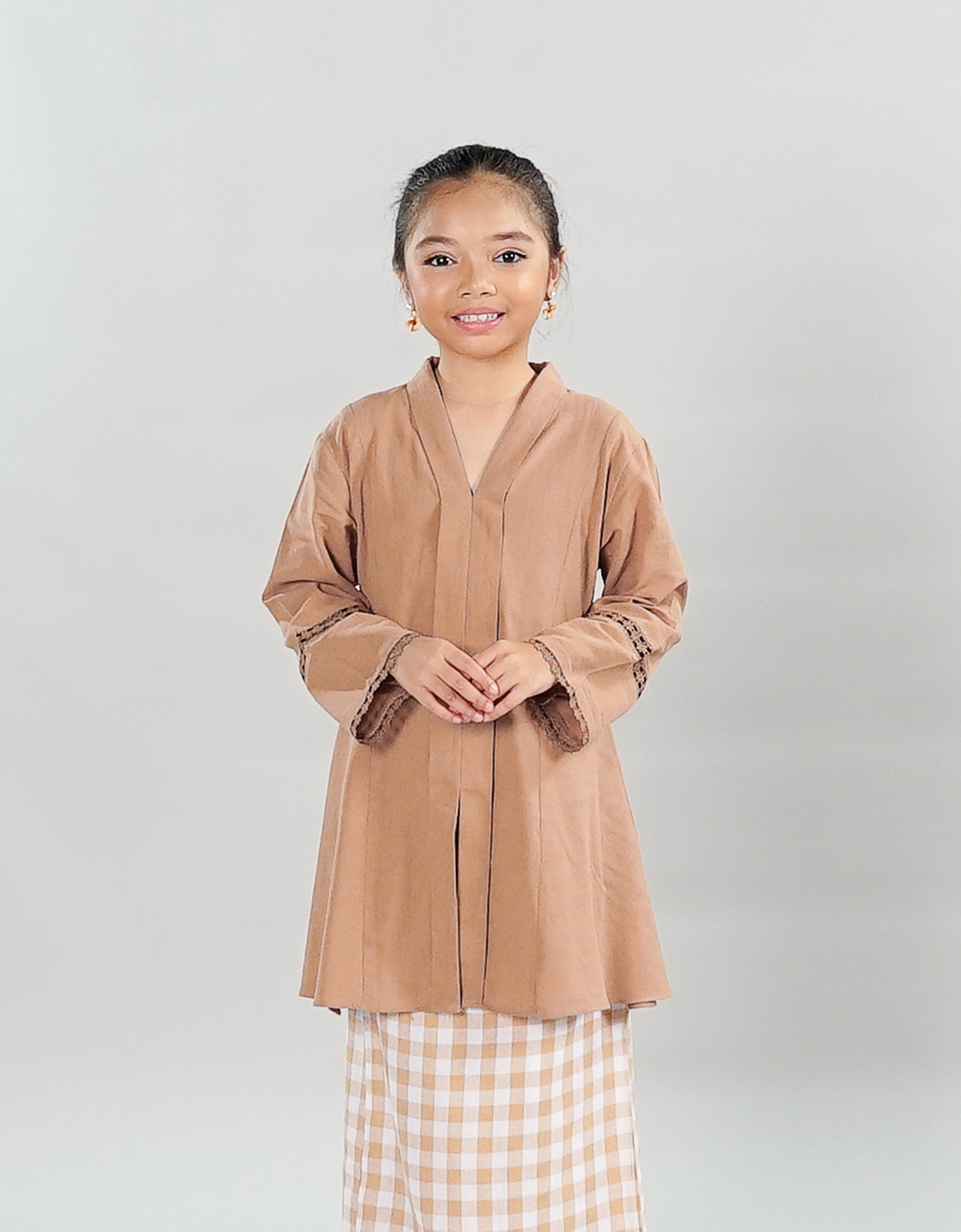 Mustika Kebarung - 03 Brown