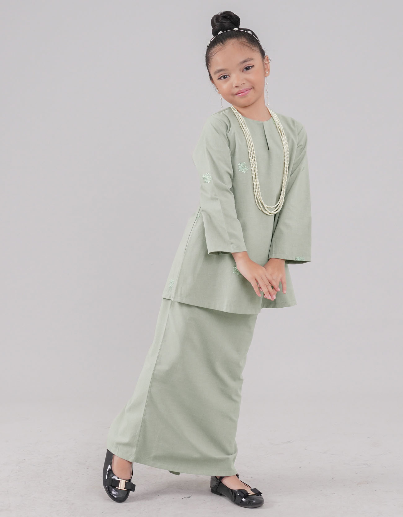 Mahrani Kurung Riau Kids Cotton Embroidered - 01 Green