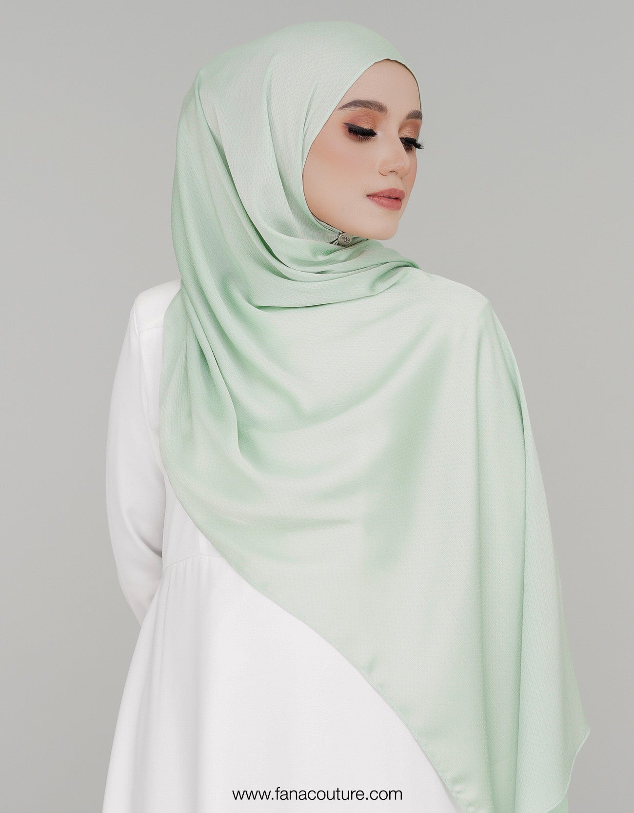 Naura Shawl Plain - 08 Tea Green