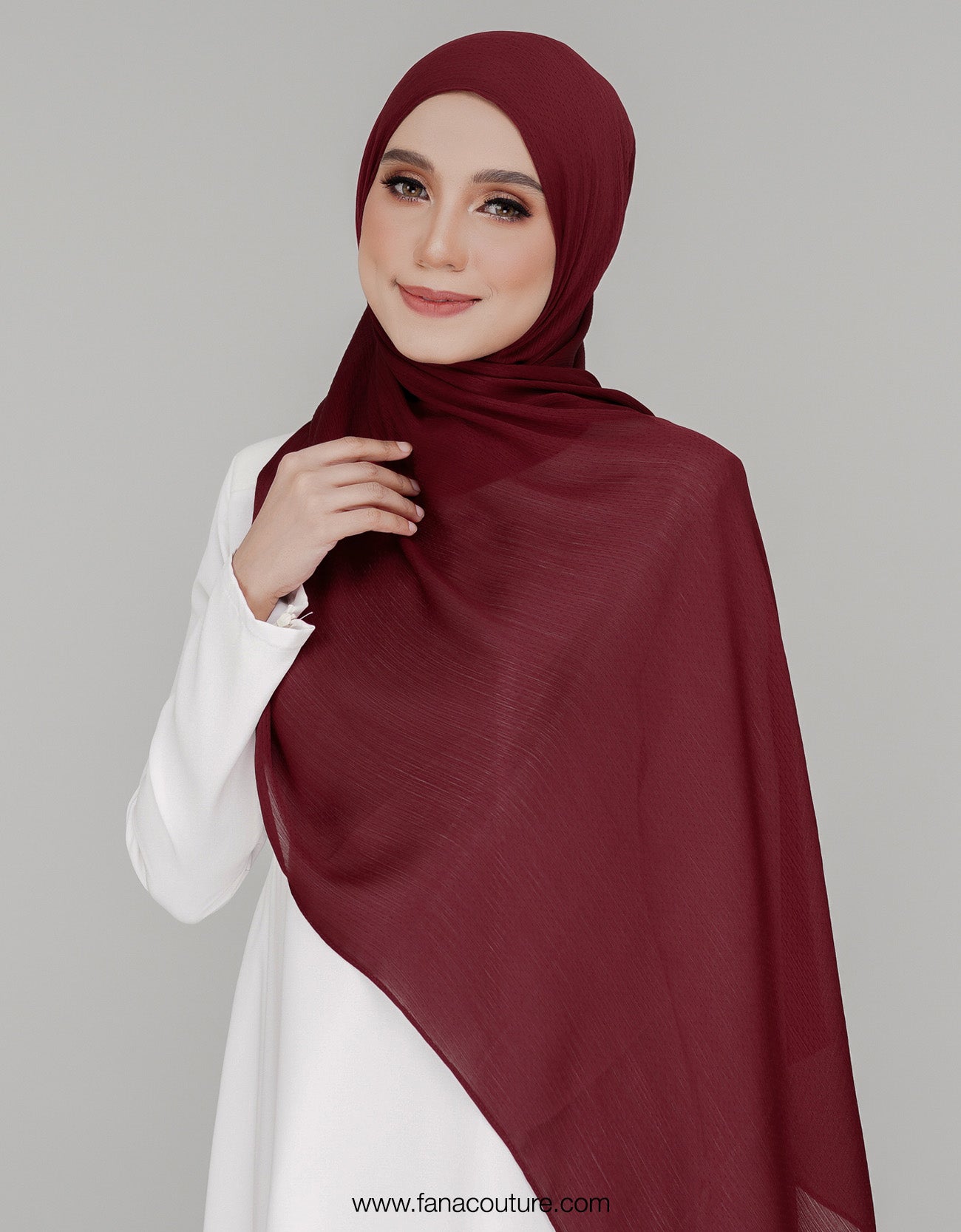 Naura Shawl Plain - 17 Wine Red