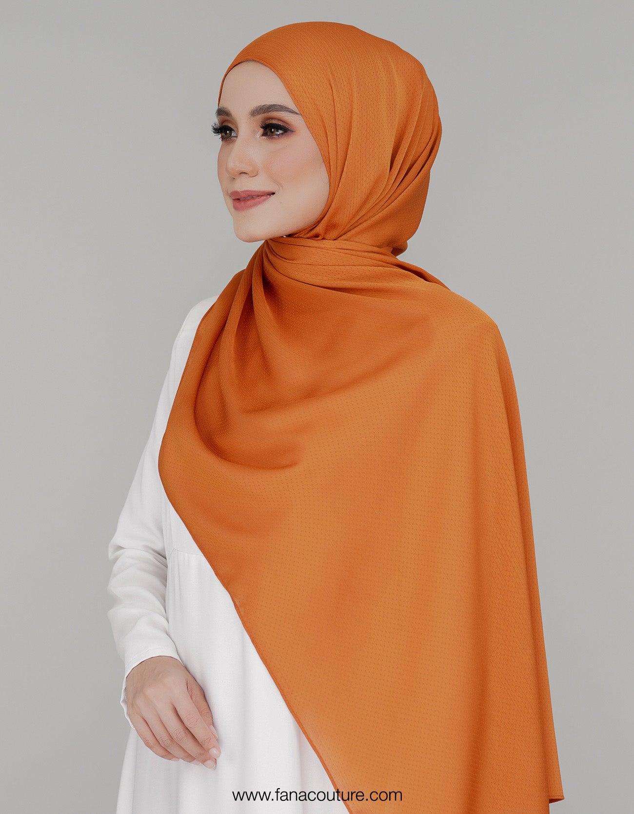 Naura Shawl Plain - 19 Carrot