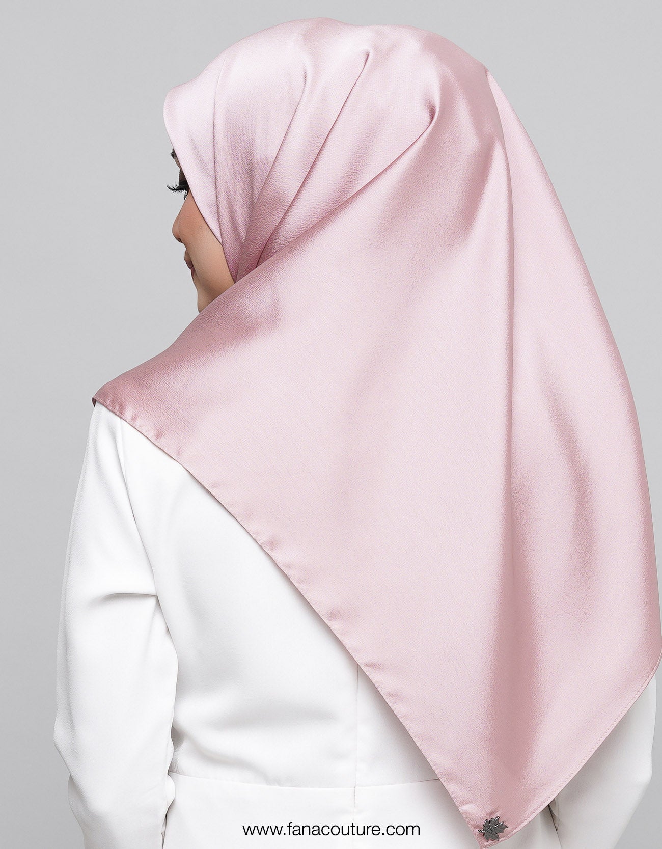 Yuki Bawal Satin - 08 Quartz