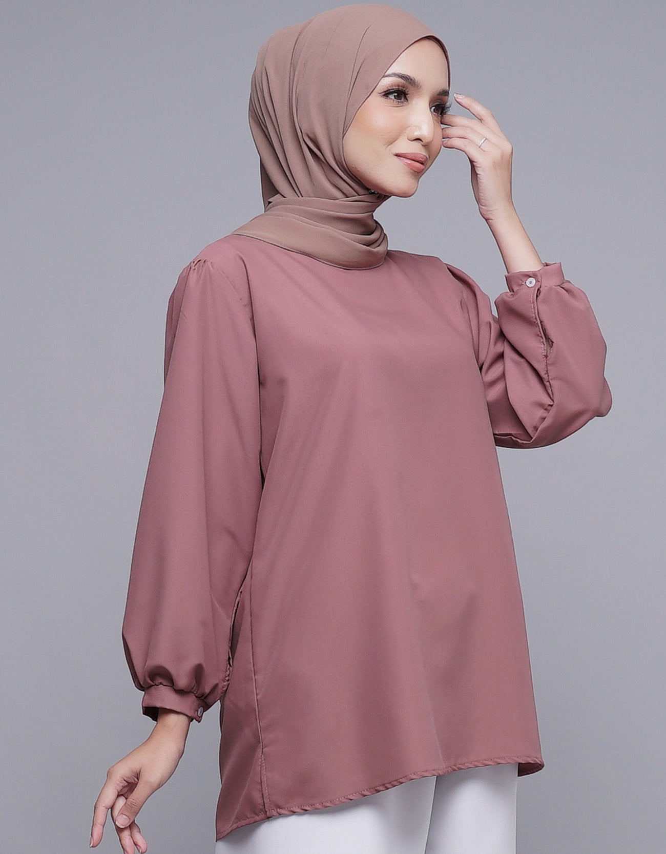 Ruby Blouse Straight Fit Puff Sleeves Design