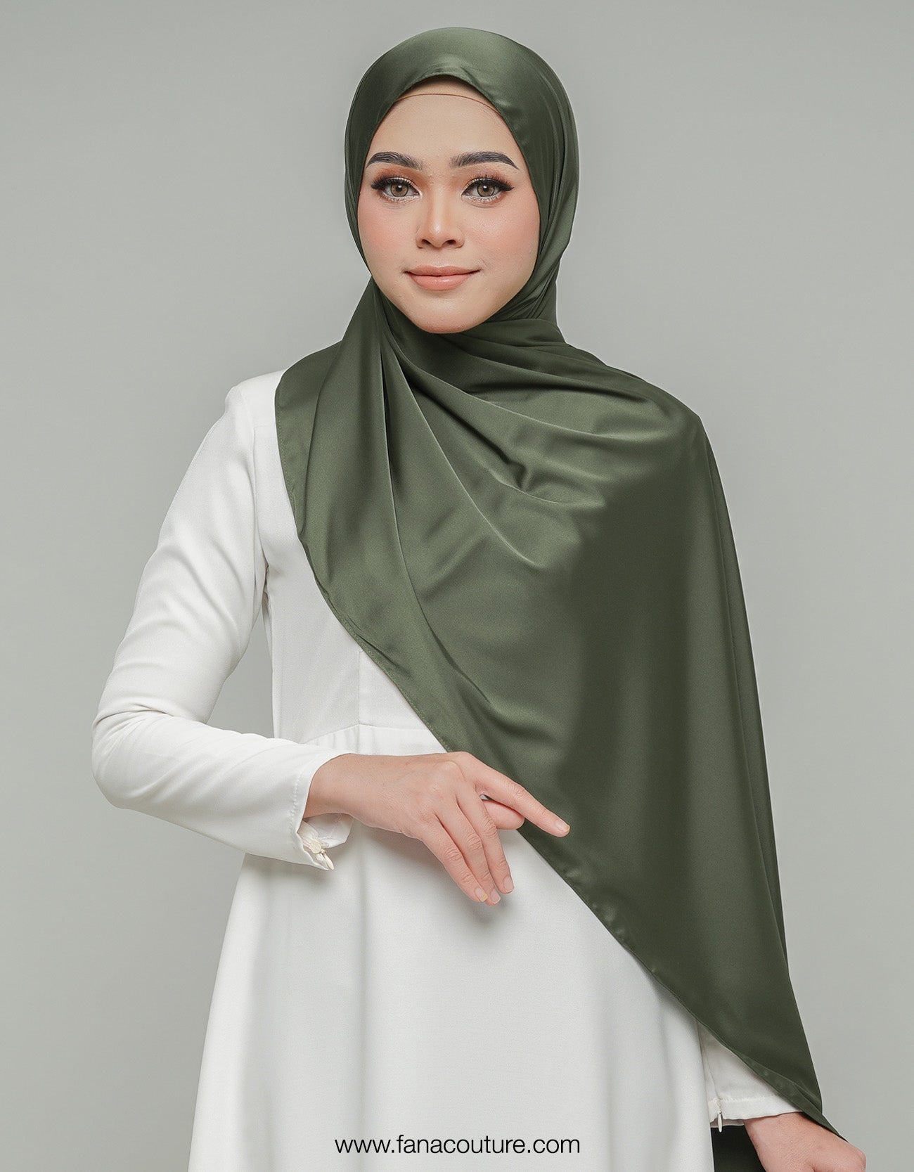 Haayu Shawl Satin - 09 Olive Green