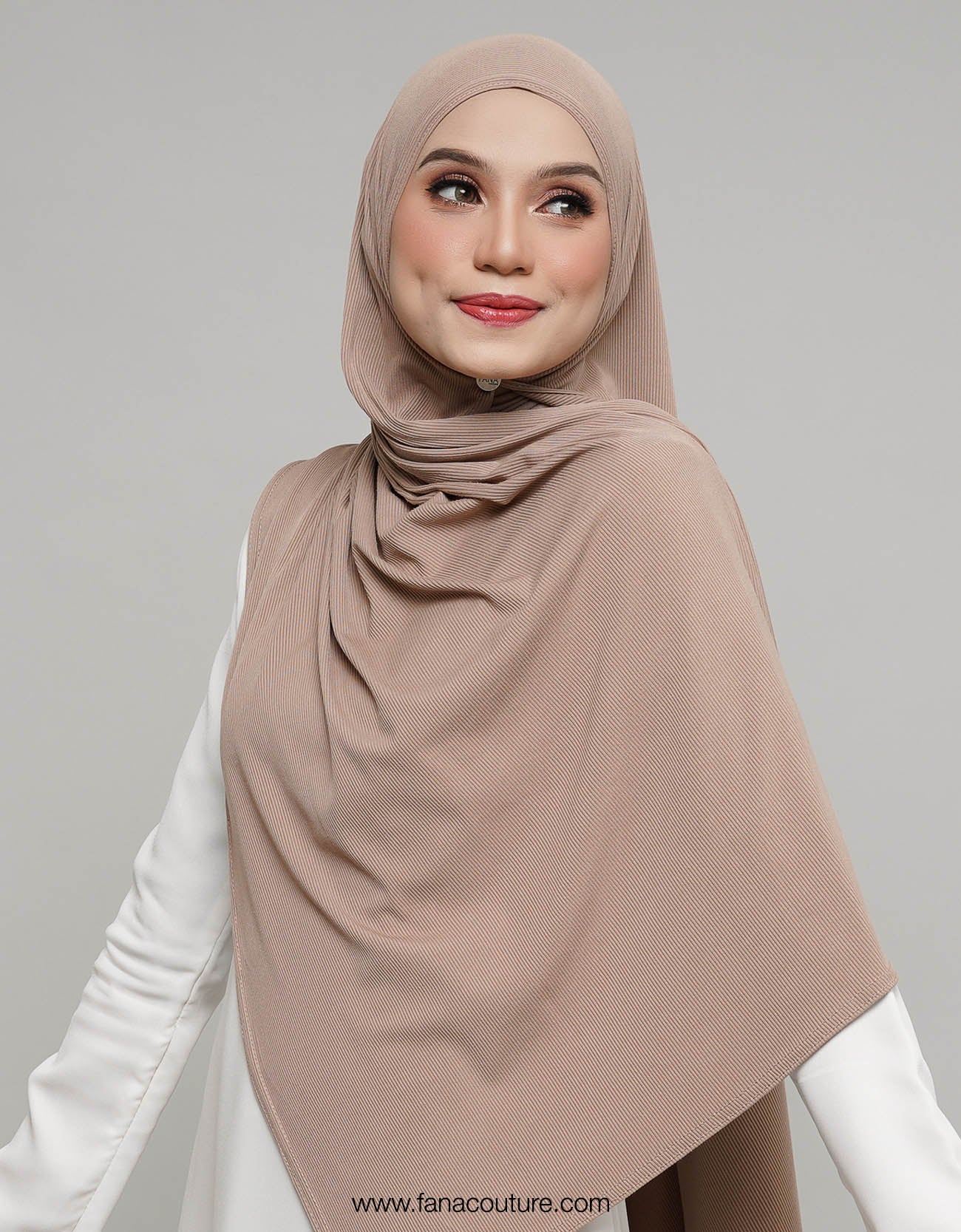 Lisa Shawl Plain - 10 Tan