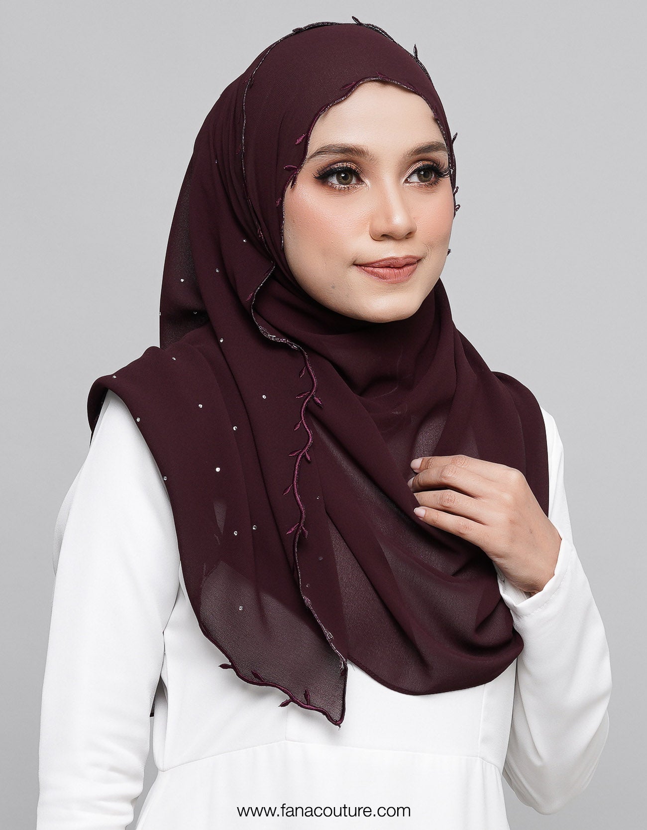 Nuha Shawl Sulam - 01 Wine