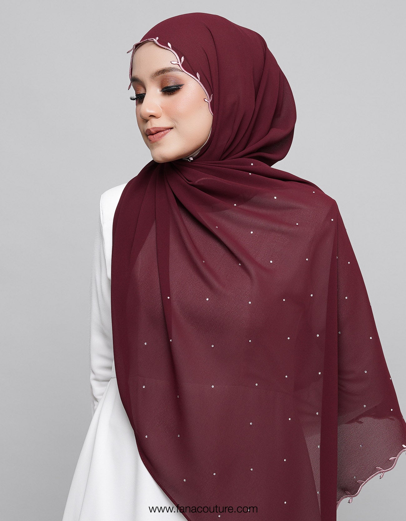 Nuha Shawl Sulam - 10 Burgundy