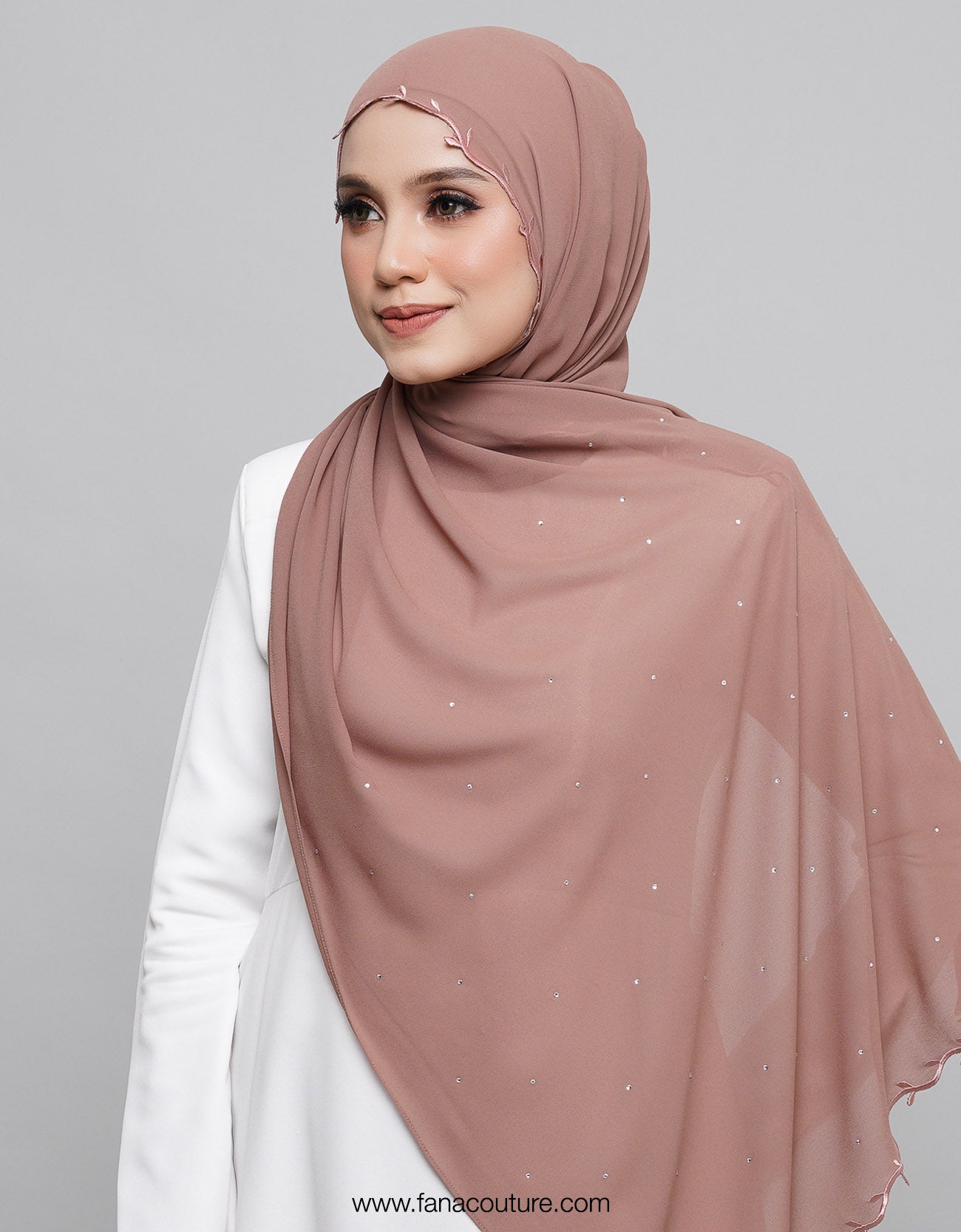 Nuha Shawl Sulam - 12 Dark Pearwood