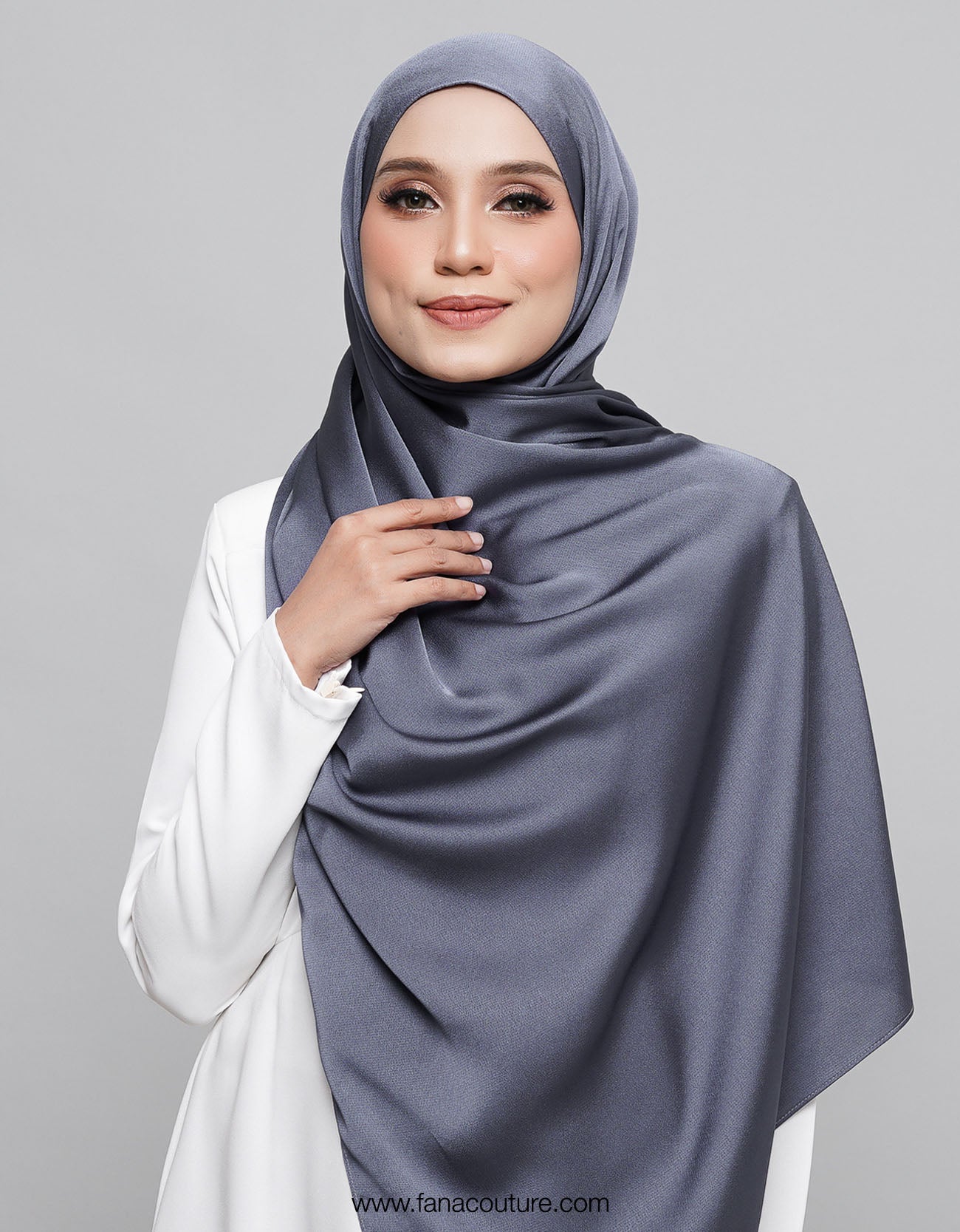 Yuki Shawl Satin  - 05 Aegean Blue