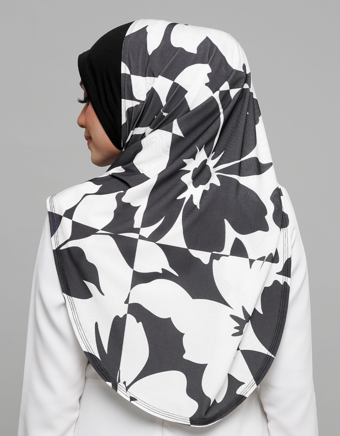 Express Hijab Damia Signature 12 - Black Edition