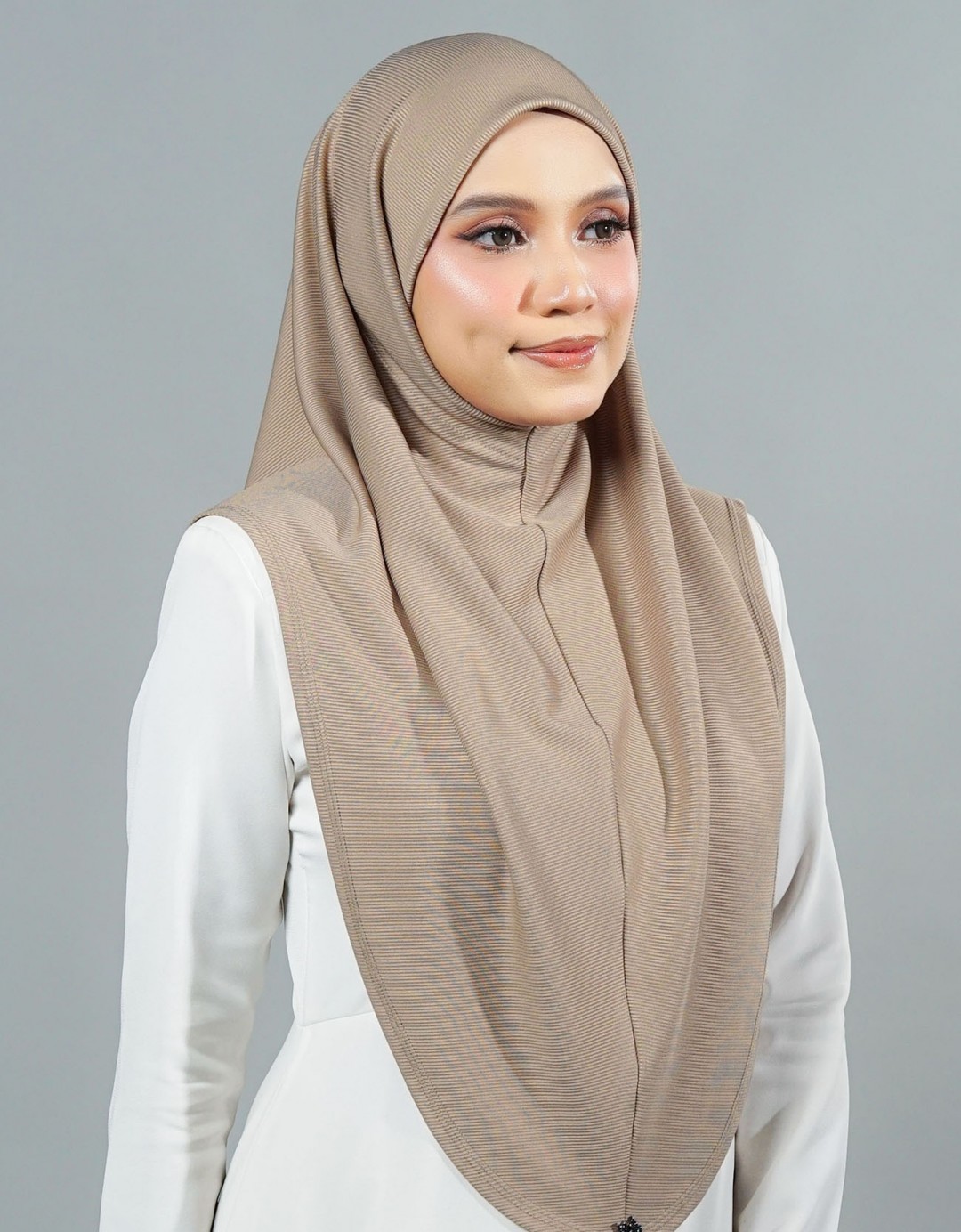 Elma Plain - 06 Mocha Brown