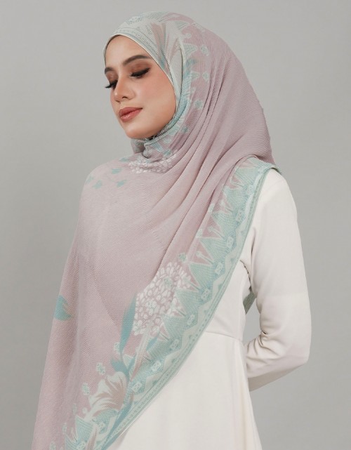 Saloma Pleated Shawl - 12 Maeko