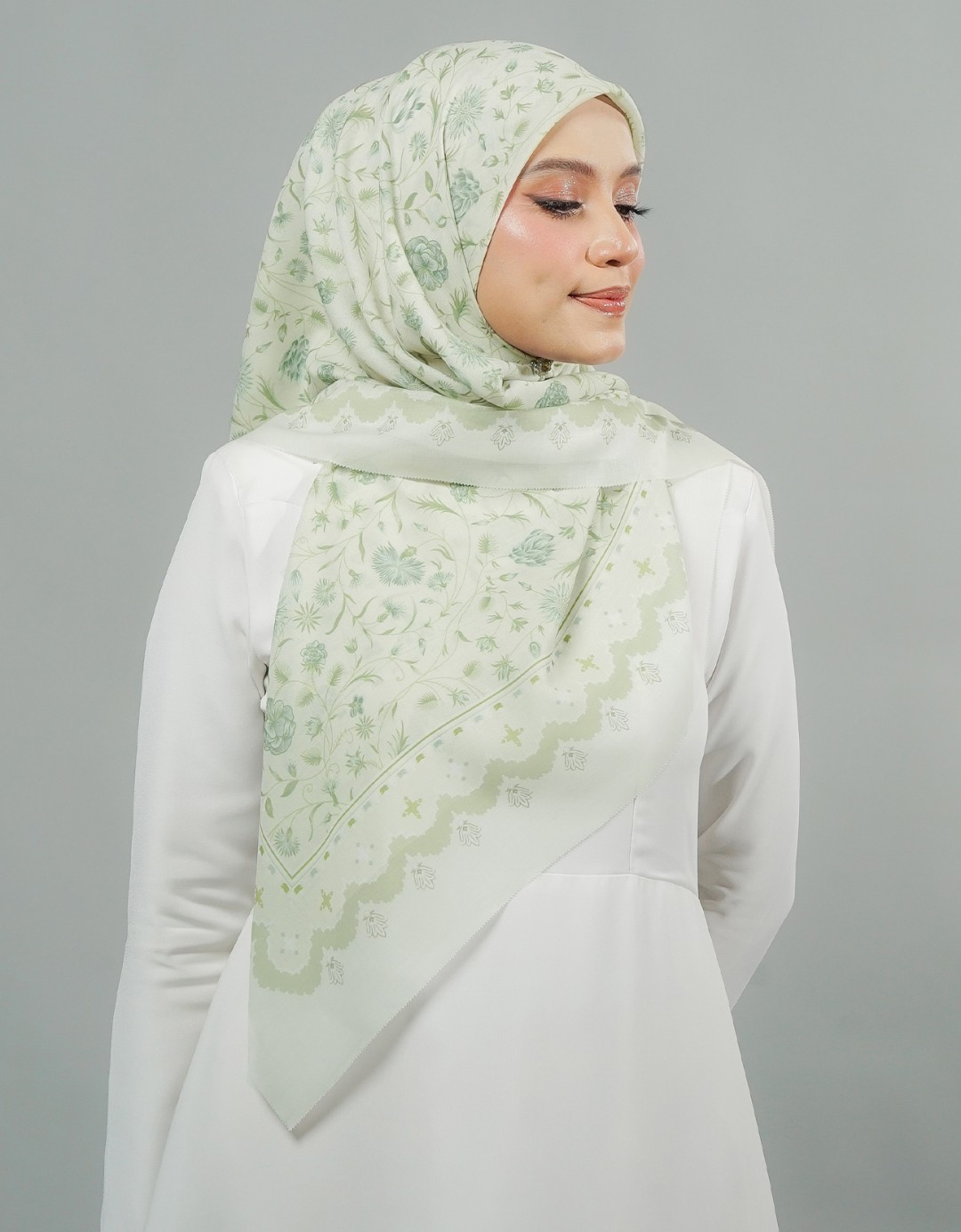 Ryna Bawal Printed - 17 Tattler