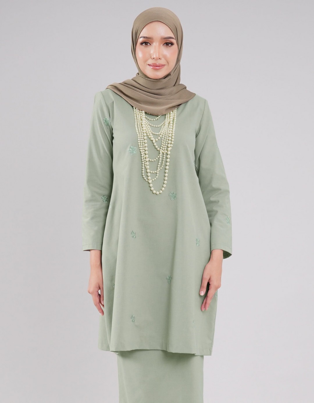 Mahrani Kurung Riau Adult Cotton Embroidered - 01 Green