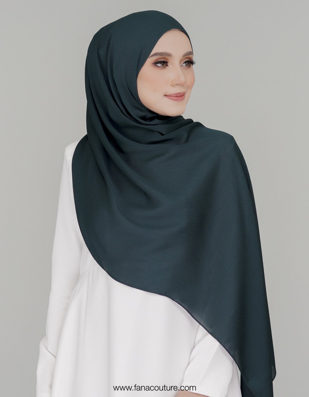 Naura Shawl Plain - 11 Bottle Green