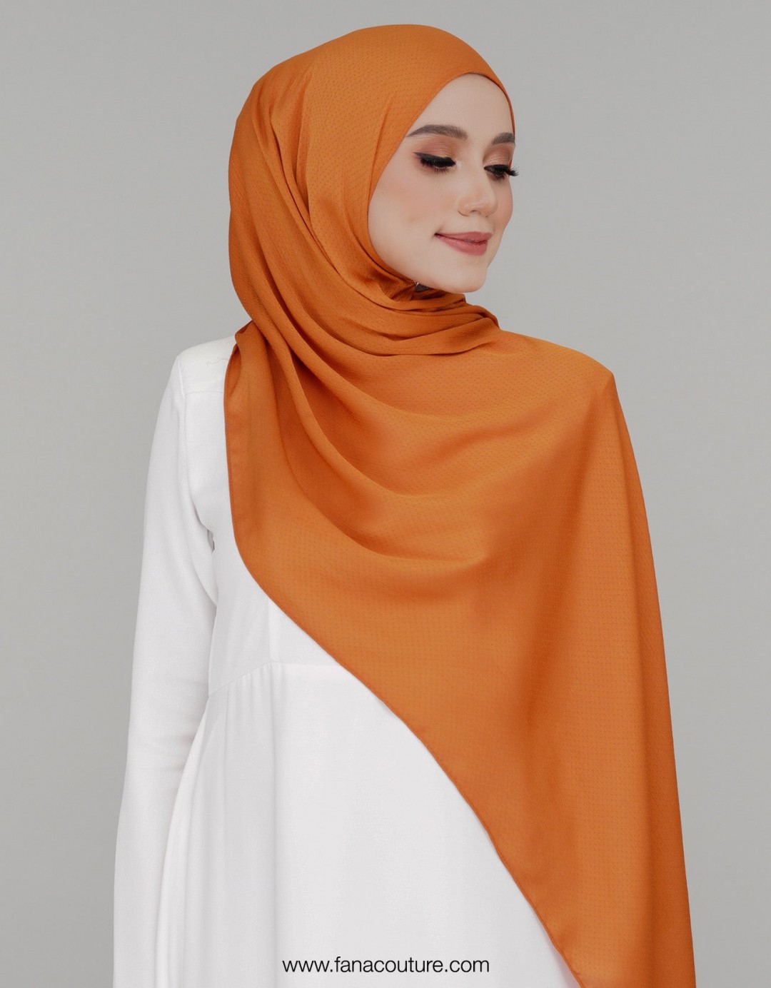 Naura Shawl Plain - 19 Carrot