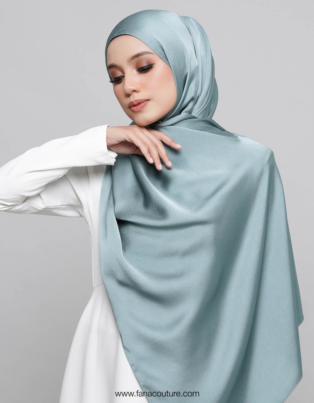 Yuki Shawl Satin  - 06 Verdigris