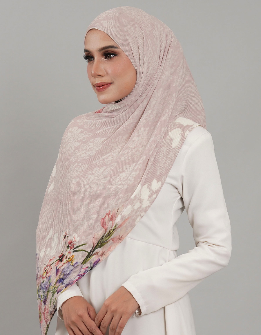 Saloma Pleated Shawl - 02 Benjiro