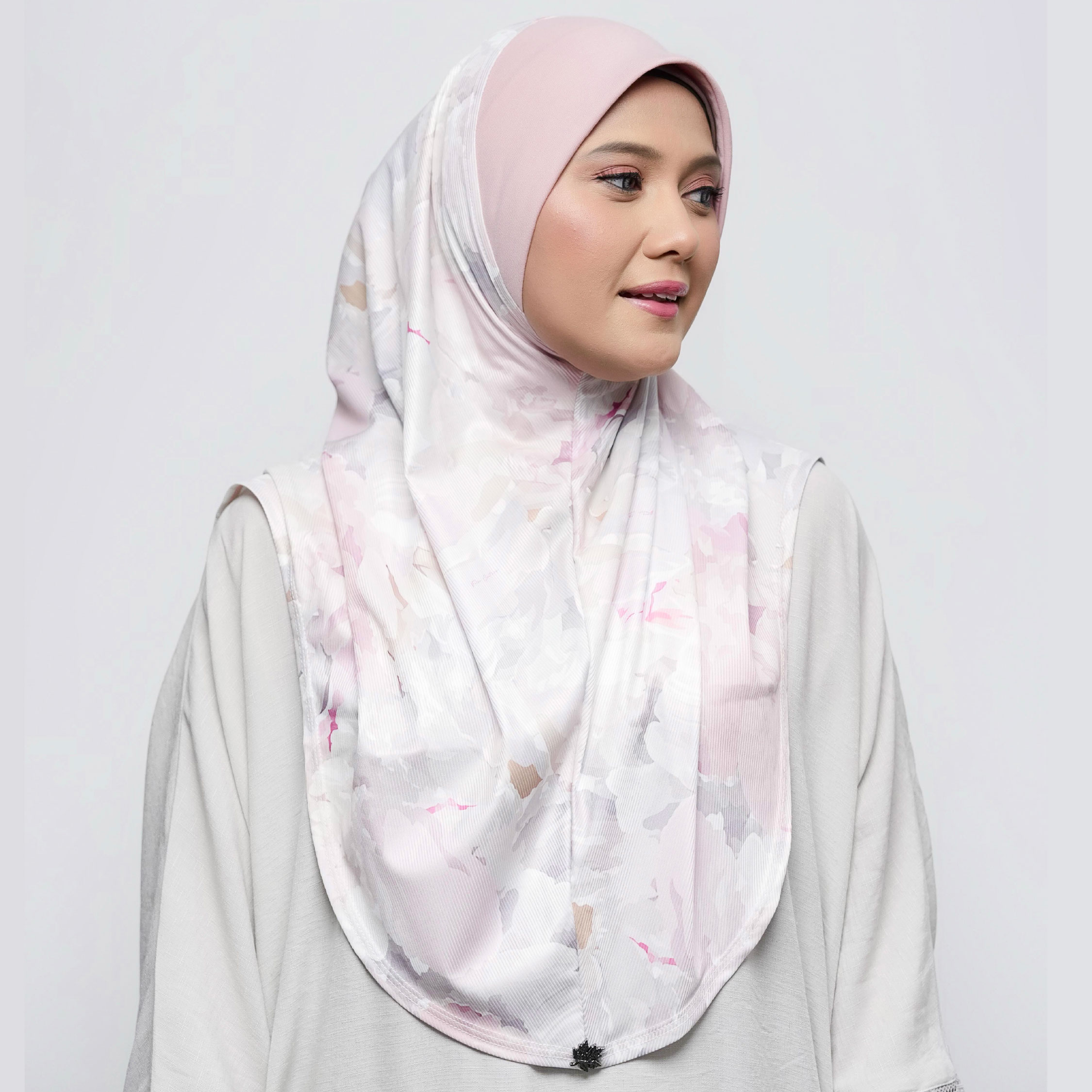 Express Hijab Arfa Signature - 08 Nelly