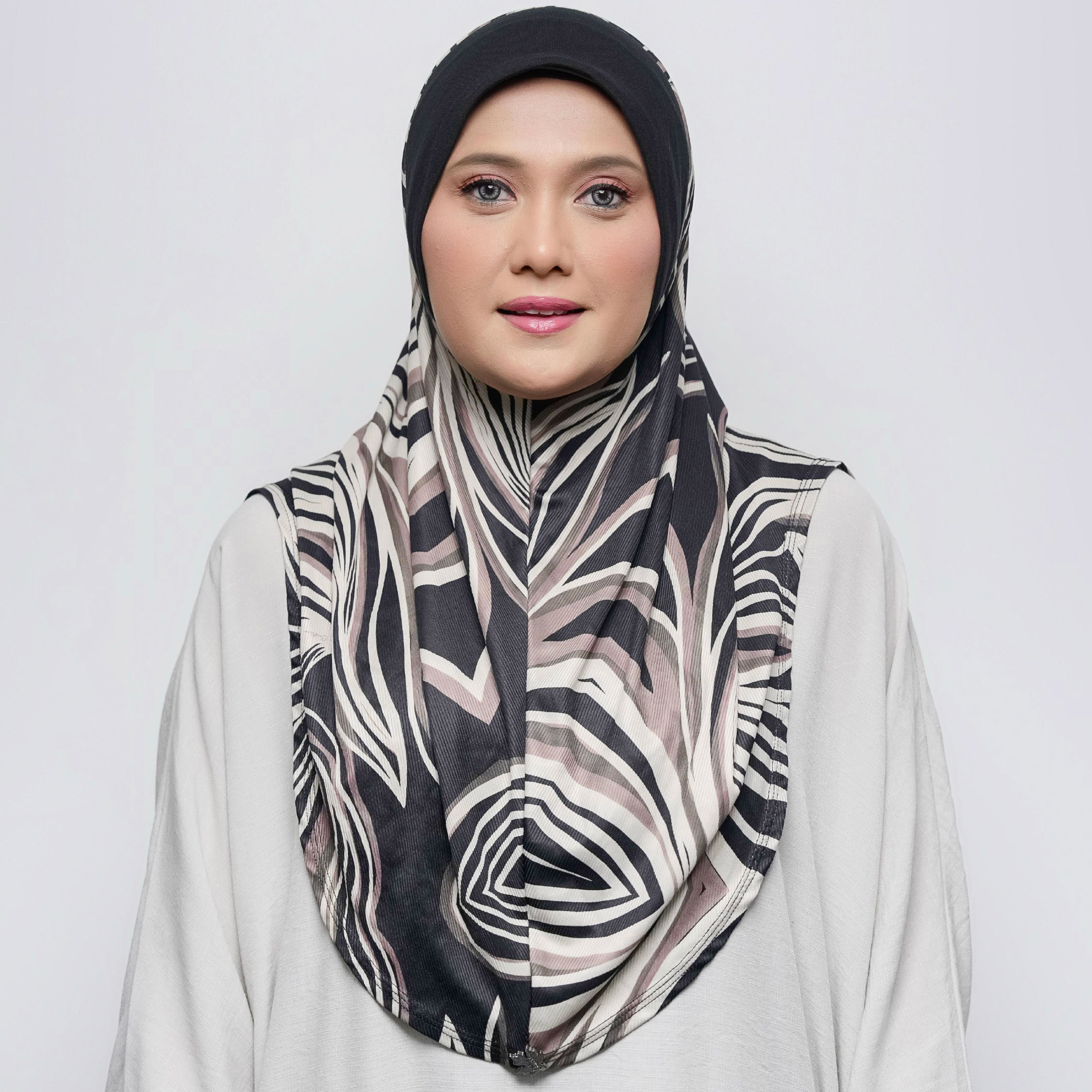 Express Hijab Arfa Signature - 09 Uqasha