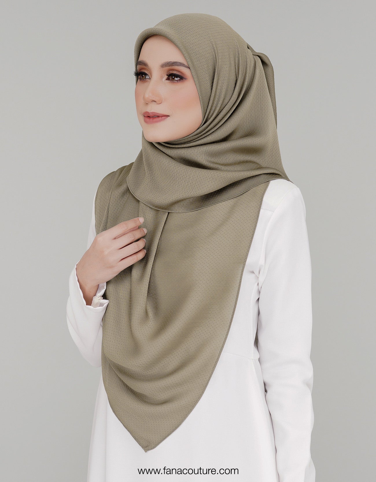 Naura Bawal Plain - 13 Army Green