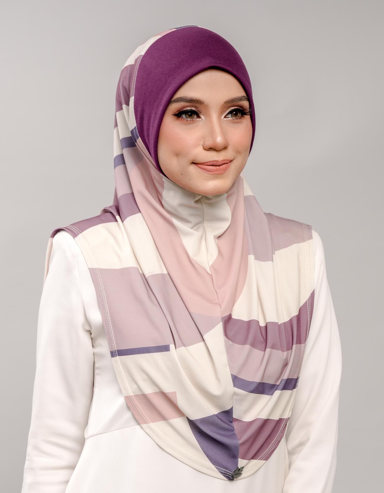 Express Hijab Damia Signature 12 Peezan