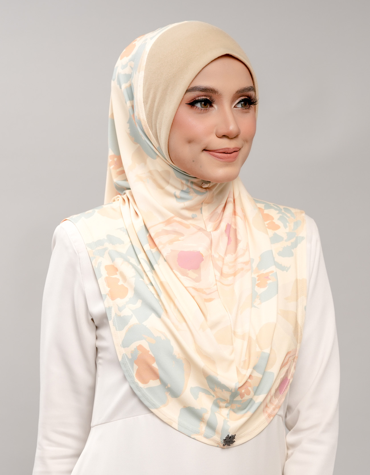 Express Hijab Damia Signature 02 Yawarakai