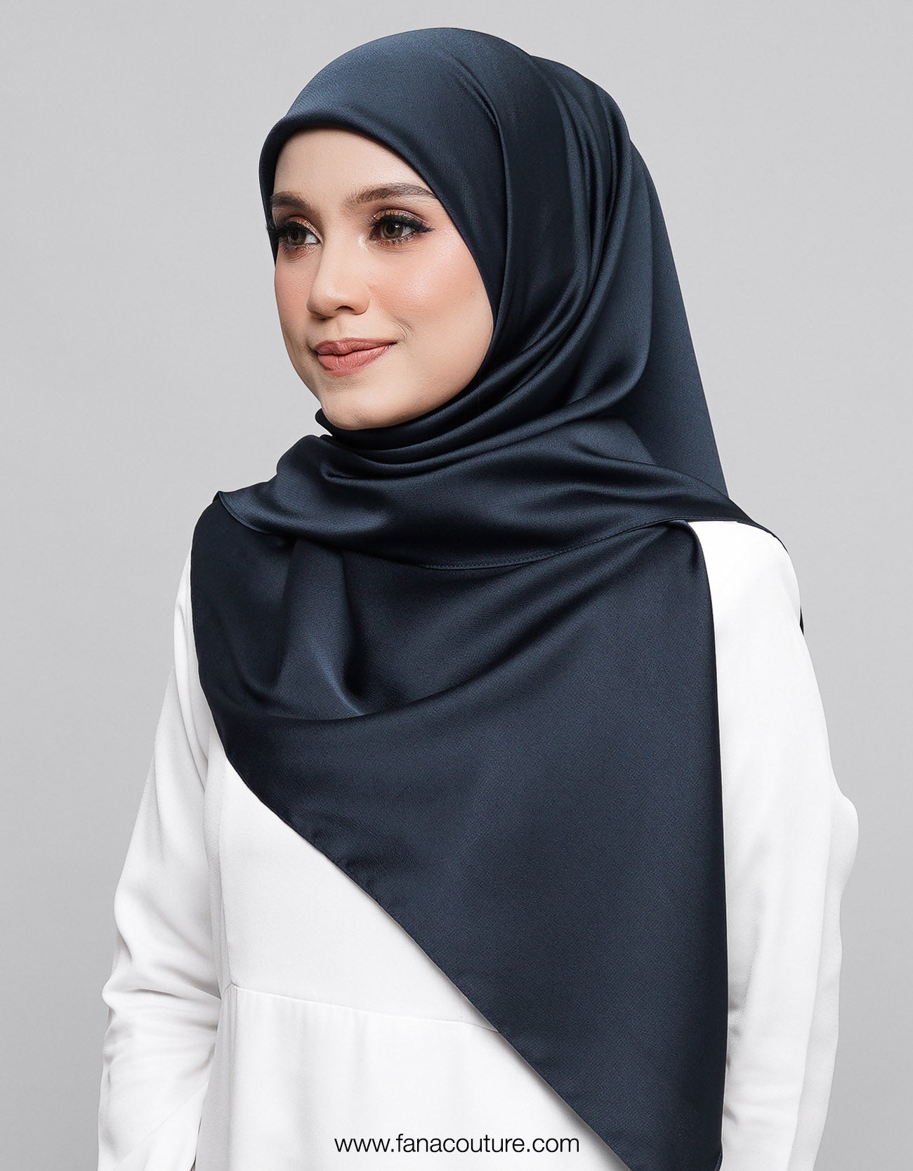 Yuki Bawal Satin - 05 Space Blue