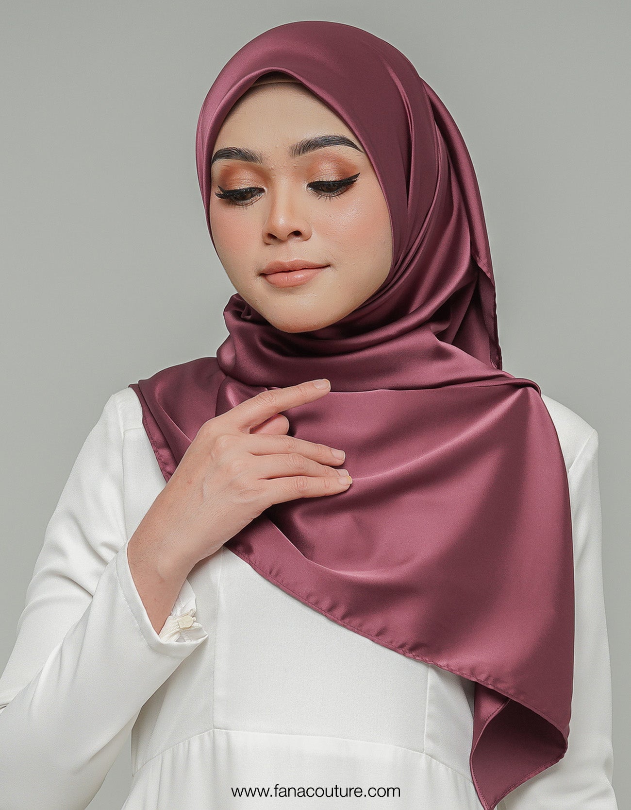 Haayu Bawal Satin - 13 Currant