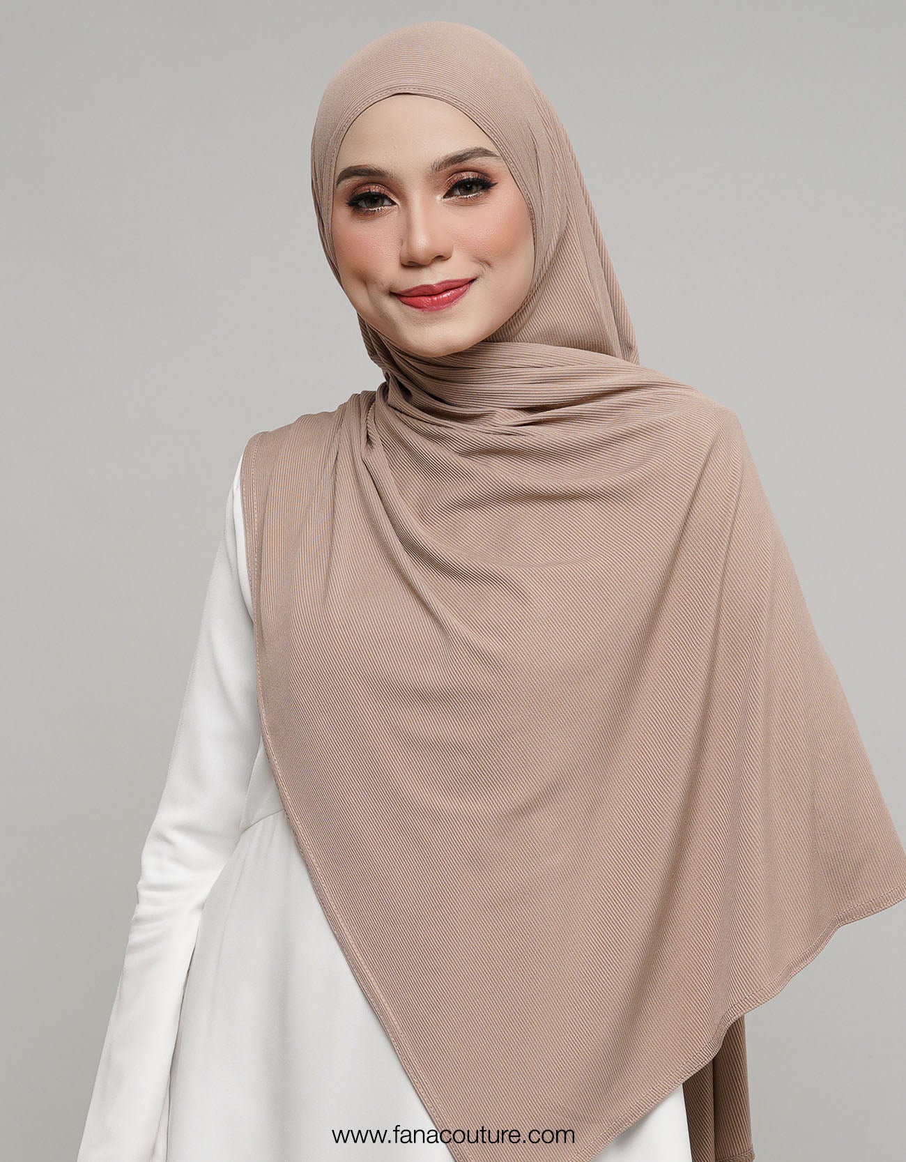 Lisa Shawl Plain - 10 Tan