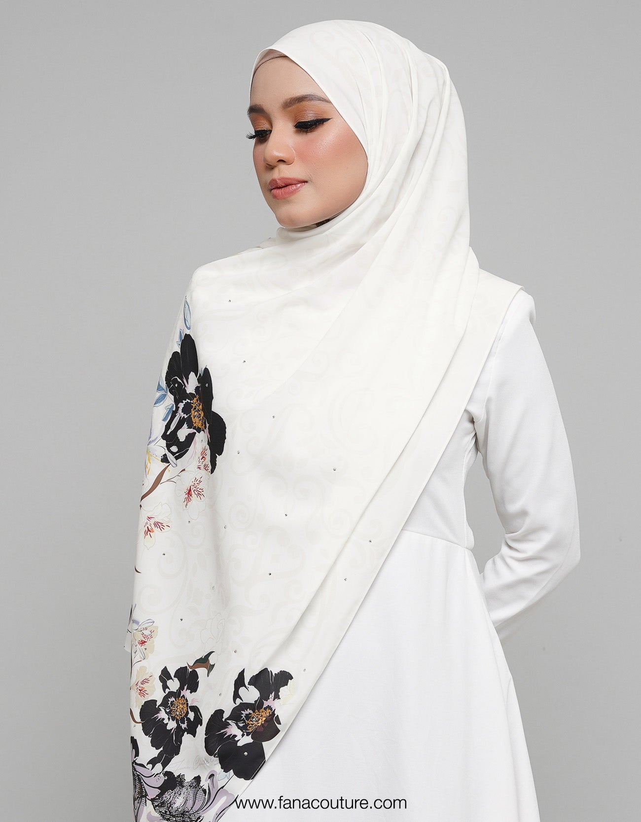 Ratu Shawl Premium - 05 Scabiosa